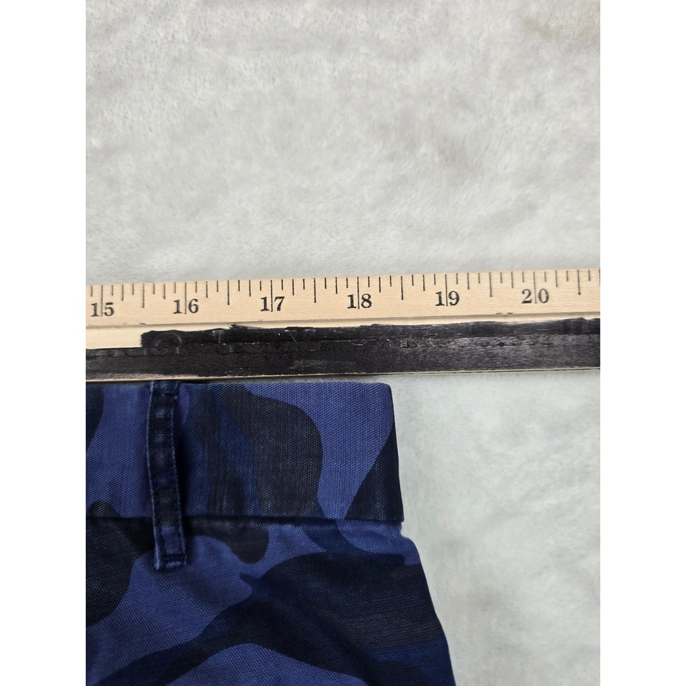 Gap Shorts Womens 12 Blue Camo Cotton Boyfriend Roll-Up Khakis NEW - Picture 8 of 10